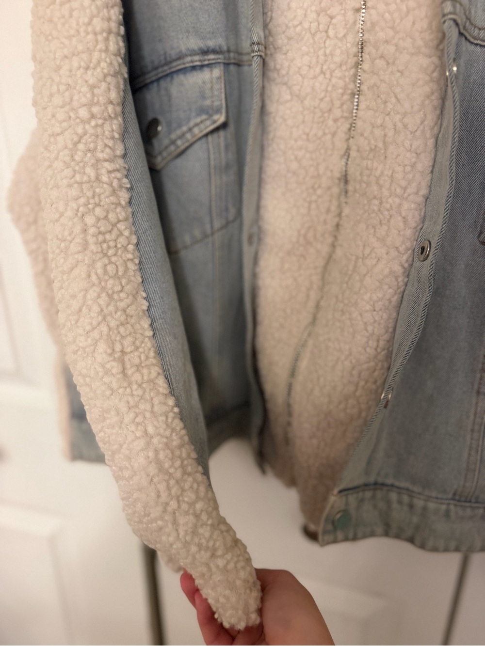 NWOT Mable Women’s Sherpa-Lined Light Blue Denim Teddy Jacket with Cream Trim - Picture 13 of 14
